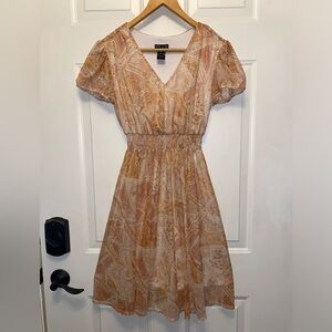 Kate & Lily Dress Short Sleeve Sheer Paisley over Cream Lining Size 4P